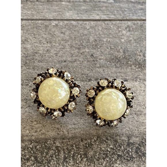 Vintage Clip Ons Clips Earrings Confetti Lucite Plastic Crystal Rhinestones - Picture 1 of 12